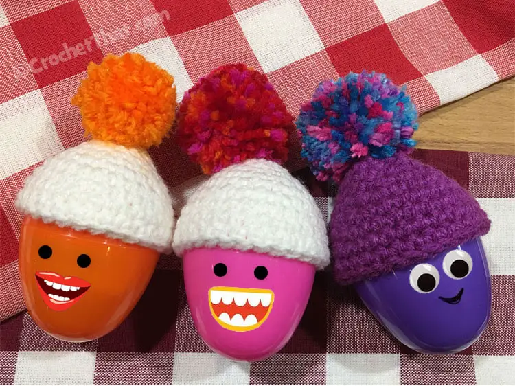 Tiny Crochet Hats to Decorate Plastic Easter Eggs